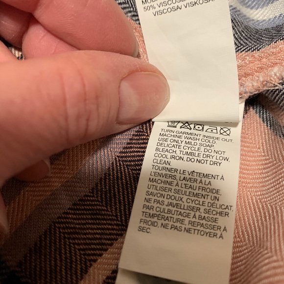 Lucky Brand women’s button down top - Picture 5 of 8